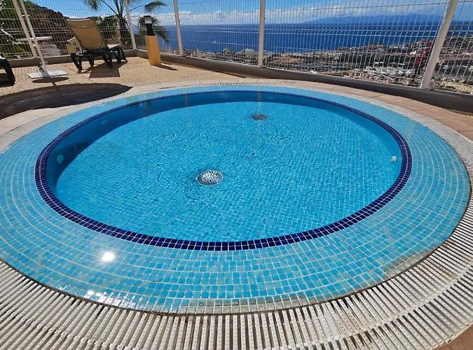 Апартаменты Luxury Sunset 408 Heated Pool With Air Condition And Sea Views *