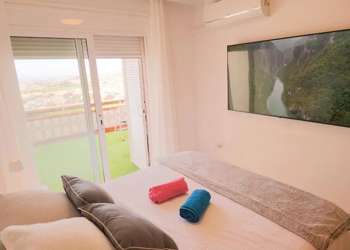 Апартаменти Luxury Sunset 408 Heated Pool With Air Condition And Sea Views